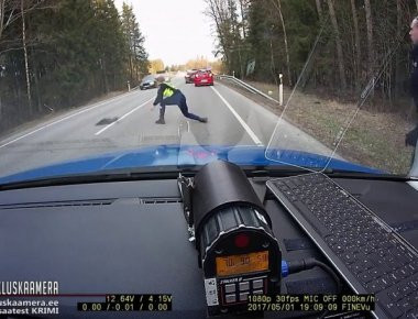 Βίντεο: Η αποτελεσματική ακινητοποίηση υπόπτου σε όχημα σε χρόνο μηδέν!